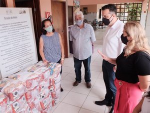 Entidades sociassistenciais recebem cestas nutricionais