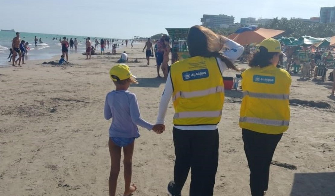Ronda no Bairro garante acolhimento e reencontra familiares de criança perdida na orla