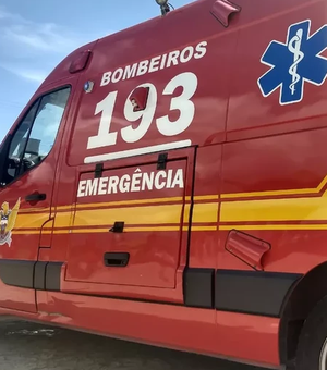 Colisão entre motocicleta e caminhão é registrada no bairro Cidade Universitária, em Maceió