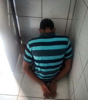 Homem é preso por tráfico de drogas nas Piabas