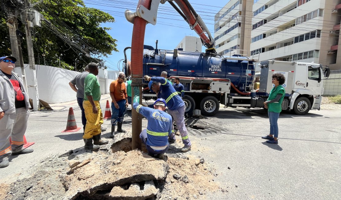 Prefeitura de Maceió retira mais de 300 toneladas de entulhos da rede de drenagem em novembro