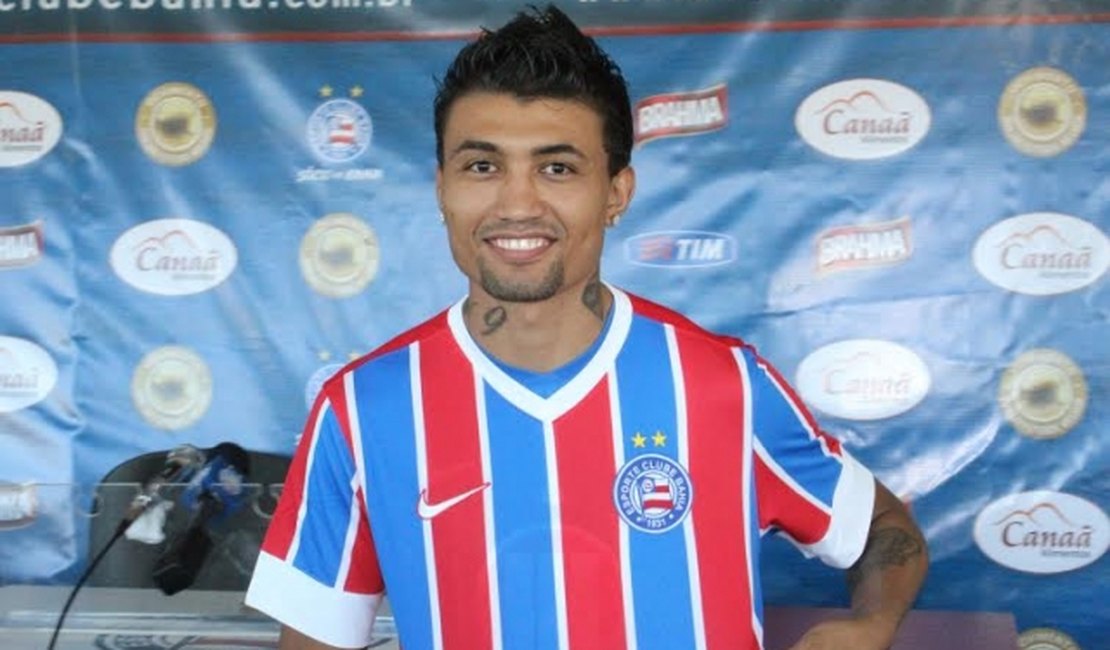 Santos coloca em pauta Kieza, do Bahia, e Bruno Henrique, do Goiás