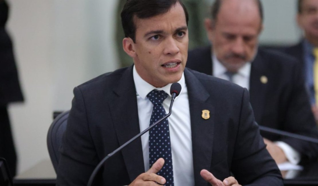 Delegado Leonam cobra respeito a policiais civis e pede cumprimento de direito reconhecido pela Justiça