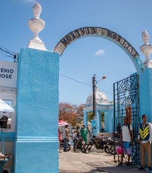 Dia de Finados: cemitérios públicos de Maceió devem receber mais de 50 mil visitantes