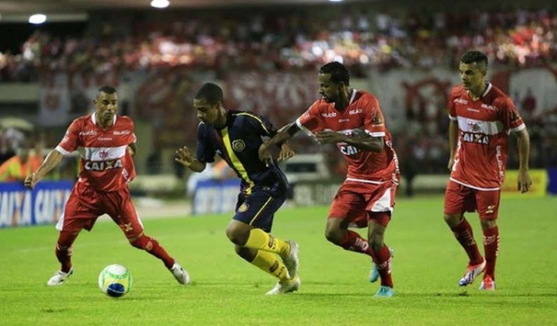 Leão quer dominar Galo para chegar à final inédita