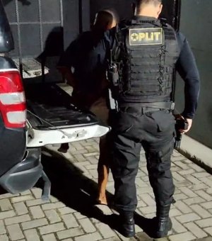 Homem em situação de rua é preso por furto no bairro da Pajuçara