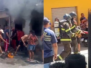 Casa pega fogo após explosão de botijão de gás e deixa três feridos em Maceió