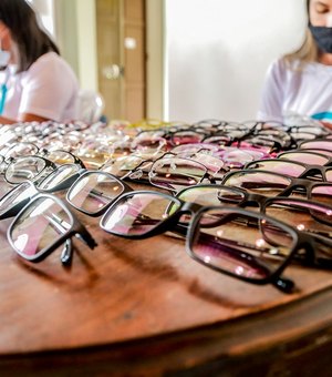 Prefeitura de Penedo e IGPS realizam entrega de óculos para população de baixa renda