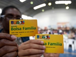 Bolsa Família terá reajuste acima da inflação