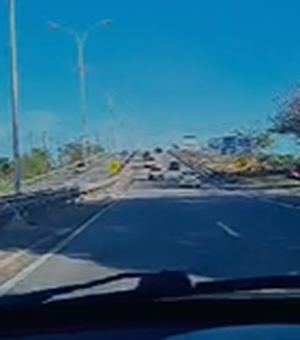 [Vídeo] Motoristas que curtiam praias do Litoral Sul antecipam volta pra casa após rompimento de mina