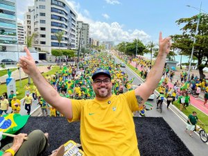 “Não podemos perder a esperança”, afirma Leonardo Dias em ato pela anistia