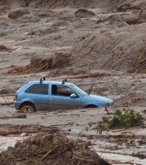 Samarco aceita indenizar 28 famílias por prejuízos após estouro de barragem em MG