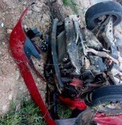 Homem morre durante capotamento de veículo no Sertão