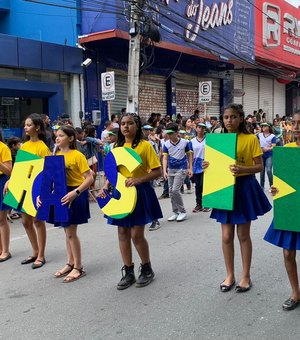 [Vídeo] Arapiraca veste verde e amarelo para comemorar a Independência do Brasil durante desfile cívico-militar