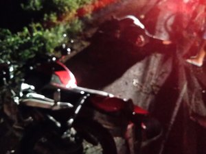 Homem cai de moto, bate a cabeça e morre em Girau do Ponciano