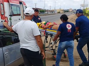 Mulher sofre acidente de motocicleta na Zona Rural de Arapiraca 
