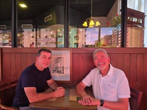 Em meio a crise interna, PT tenta montar chapa para manter Paulão em Brasília