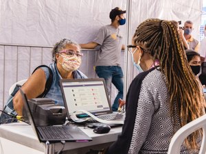 Endividados aumentam durante a pandemia e pedem ajuda para pagar dívidas