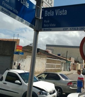 Criminosos tentam derrubar mulher para roubar moto, em Arapiraca