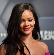 Rihanna prepara lançamento de livros de receita