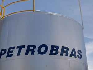 CVM abre dois processos contra Petrobras após troca na presidência