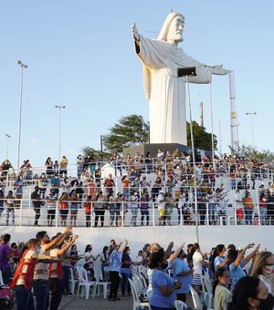 Cenáculo Mariano reúne centenas de fiéis em Palmeira dos Índios
