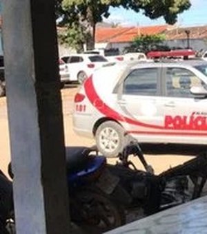 Caminhão pipa quase colide contra viatura e motorista é preso em Arapiraca