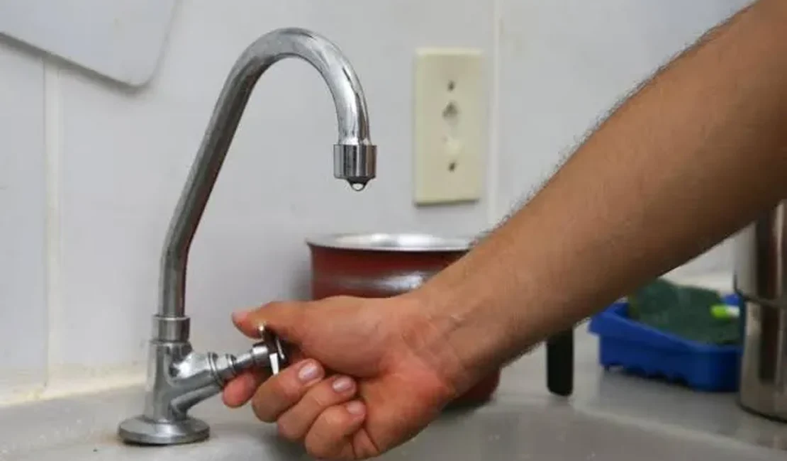 Chuva interrompe abastecimento de água em Jundiá neste sábado (2)
