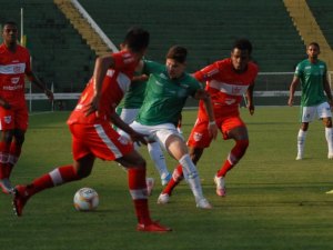 CRB perde para o Guarani e se afasta do G4