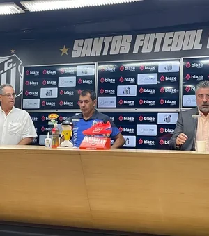 Clube japonês nega ter recebido proposta do Santos por Carille; treinador rebate