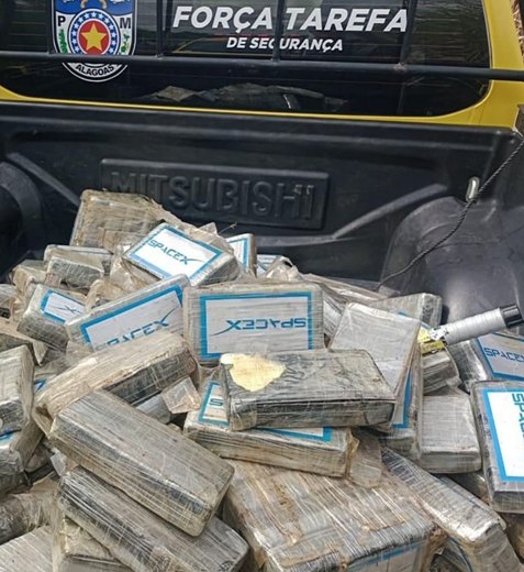 Indícios de transnacionalidade levam PF a apreender material de aeronave que caiu em Coruripe