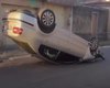 Carro capota e deixa apenas danos materiais no bairro Santa Lúcia, em Maceió