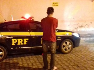 Homem acusado de roubos no estado do Paraná é preso em Alagoas