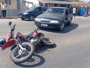 Colisão entre moto e carro deixa duas mulheres feridas na zona rural de Arapiraca