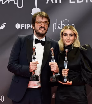 Ainda Estou Aqui brilha e conquista três estatuetas no Prêmio Platino