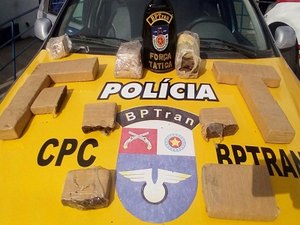 Jovem é preso com sete quilos de maconha enterrados em grota de Maceió