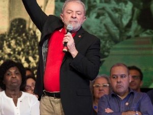 'No Brasil, o fato de você ser inocente, é ser culpado', diz Lula