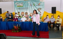 Foram entregues 136 cartões do Programa Criança Alagoana (CRIA) no evento realizado pela Prefeitura de Campestre