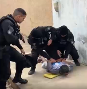 Suspeito de agredir companheira e raptar criança é preso enquanto concedia entrevista