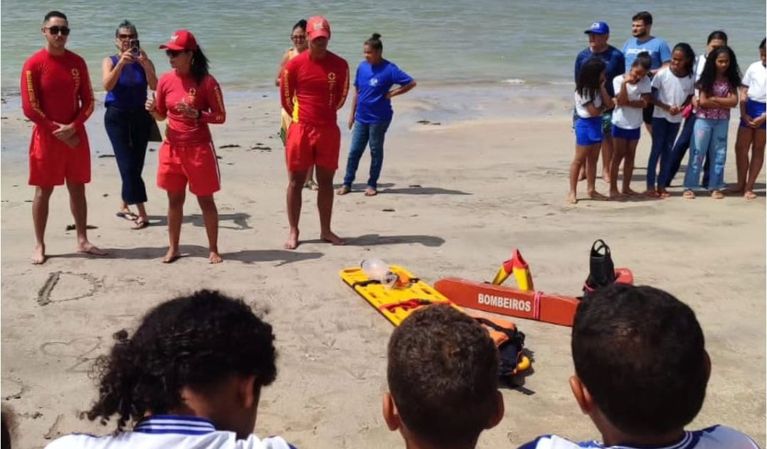 Bombeiros realizam simulado de salvamento aquático em Porto de Pedras