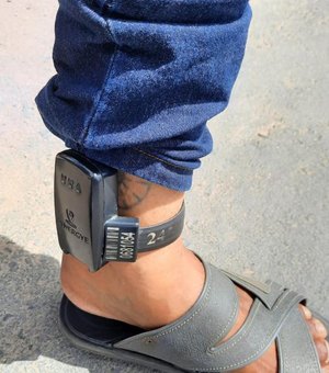 Motorista com tornozeleira eletrônica é detido sem habilitação durante Blitz em Rio Largo