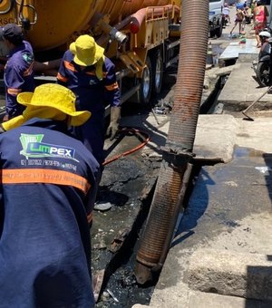 Prefeitura de Maceió desobstrui 70 metros de galerias pluviais no Bom Parto