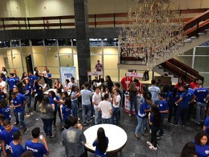 [Vídeo] Soprobem reúne Jovens Aprendizes em “Feira de Profissões”