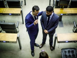 Ao lado de Dallagnol, Fábio Costa faz defesa ferrenha do deputado cassado