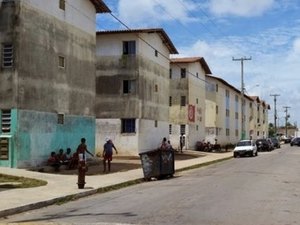 Adolescente de 17 anos é alvo de tiros na Vila dos Pescadores, em Maceió 