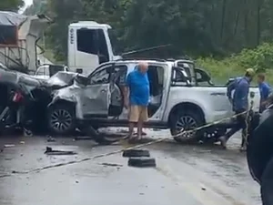 Colisão entre dois veículos deixa um morto e outro ferido na BR-316, em Atalaia