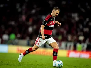 Léo Ortiz aponta 'prioridades' estabelecidas pela diretoria do Flamengo