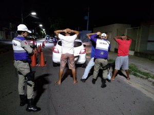 Blitzes da Lei Seca prendem dois motoristas embriagados em Maceió