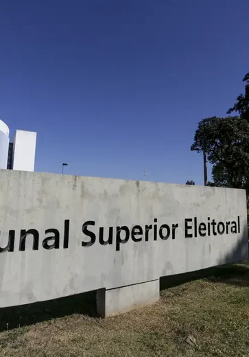 Eleitores que não votaram no 2º turno têm até terça para justificar