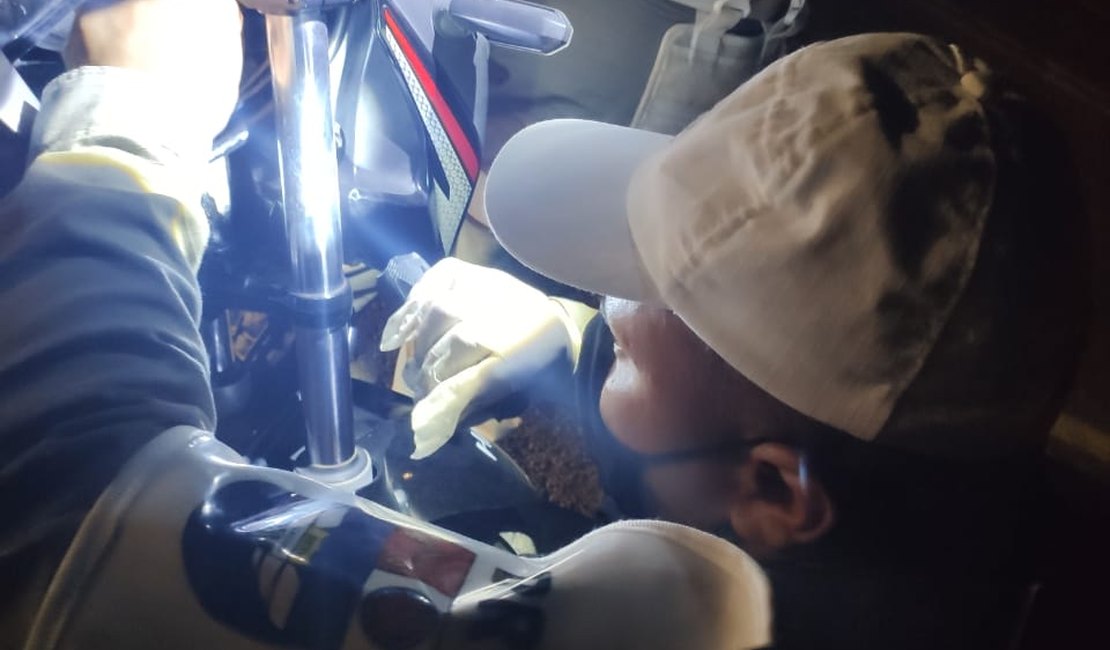 Jovem é preso por receptação de motocicleta roubada em Porto Calvo